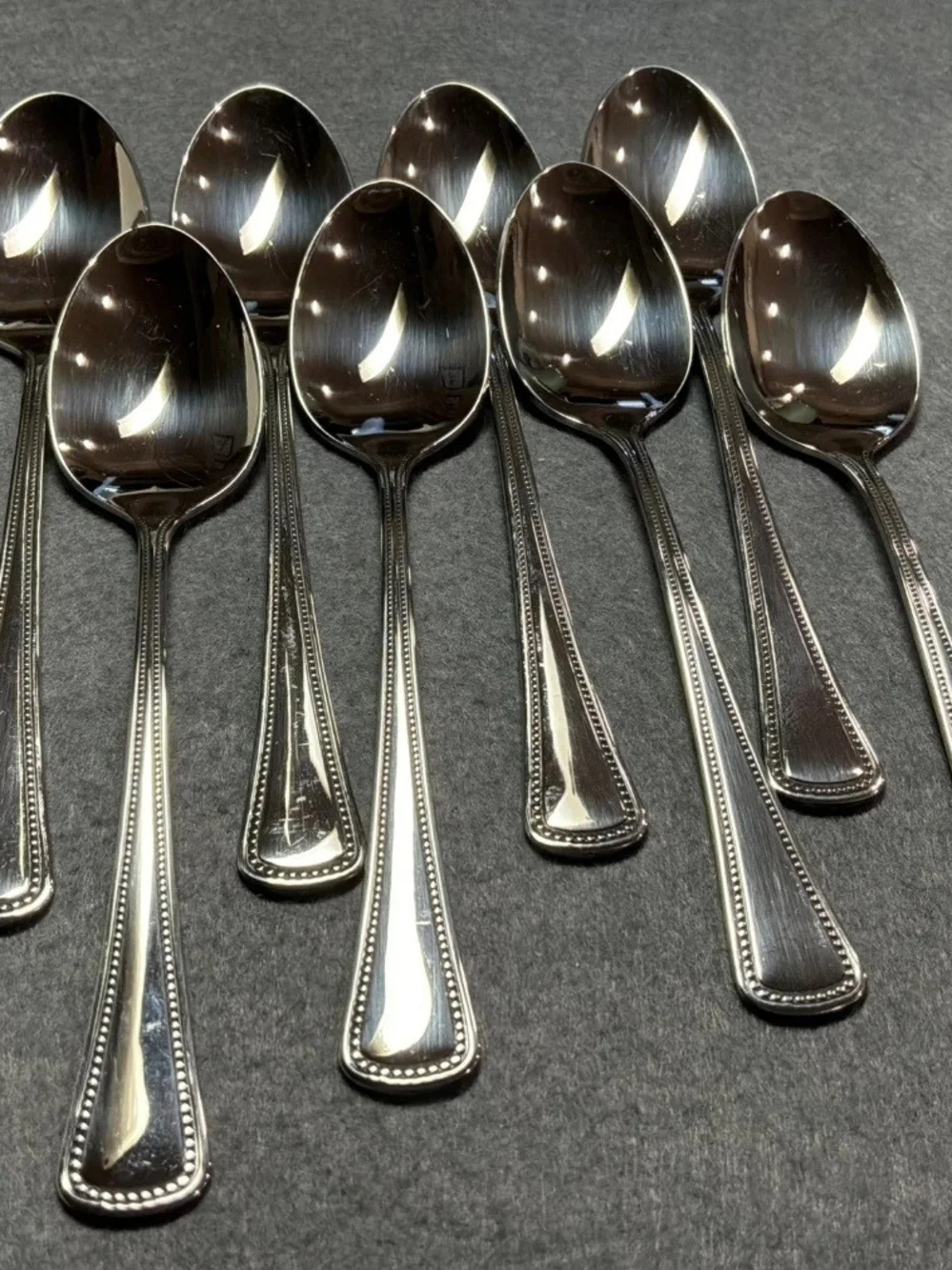 Oneida Silver Beaded Edge Teaspoons Set